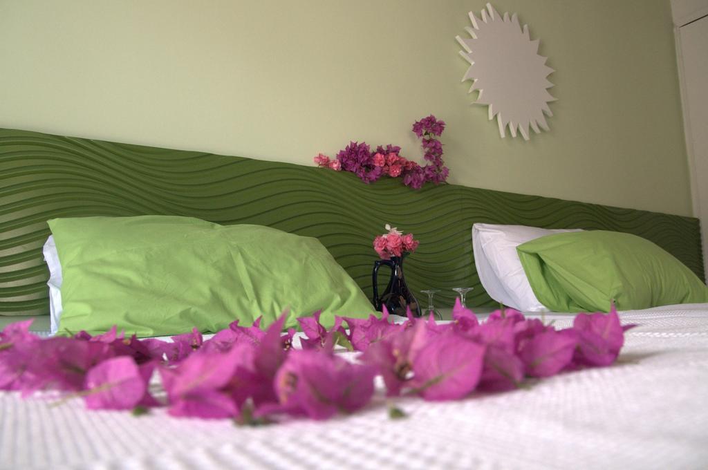 Pasalimani Hotel Çeşme Zimmer foto