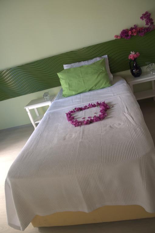 Pasalimani Hotel Çeşme Zimmer foto
