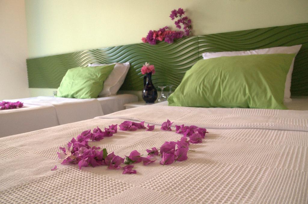 Pasalimani Hotel Çeşme Zimmer foto