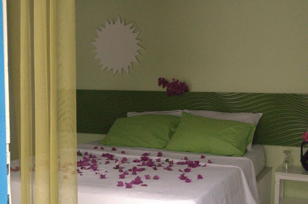 Pasalimani Hotel Çeşme Zimmer foto